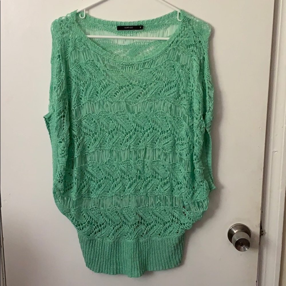 💥3/$15 Light sweater/coverup